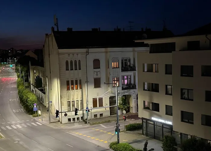 Bajcsy Corner Apartment